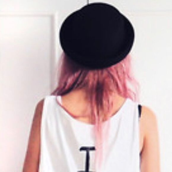 Black Stiff Brim Trendy Bowler Bucket Hat NEW - Picture 2 of 4